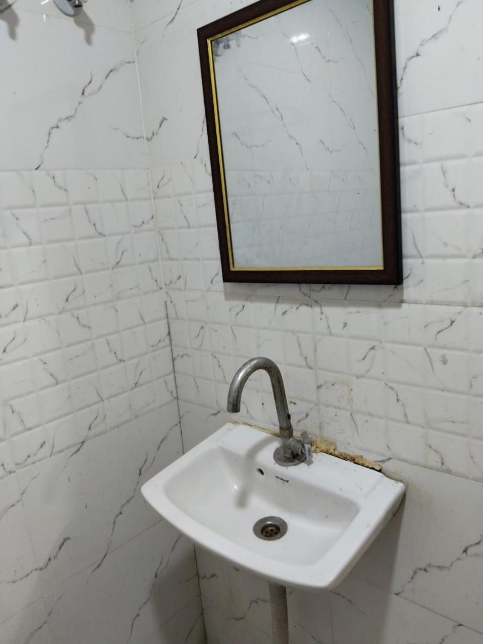 Blossoms Room The Plaza-Luxury Collection- Lakdikapul Hyderabad Exterior foto