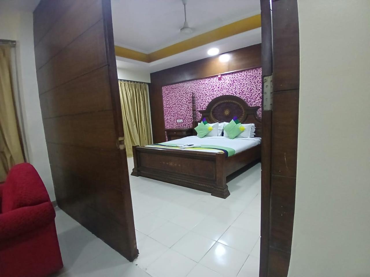 Blossoms Room The Plaza-Luxury Collection- Lakdikapul Hyderabad Exterior foto