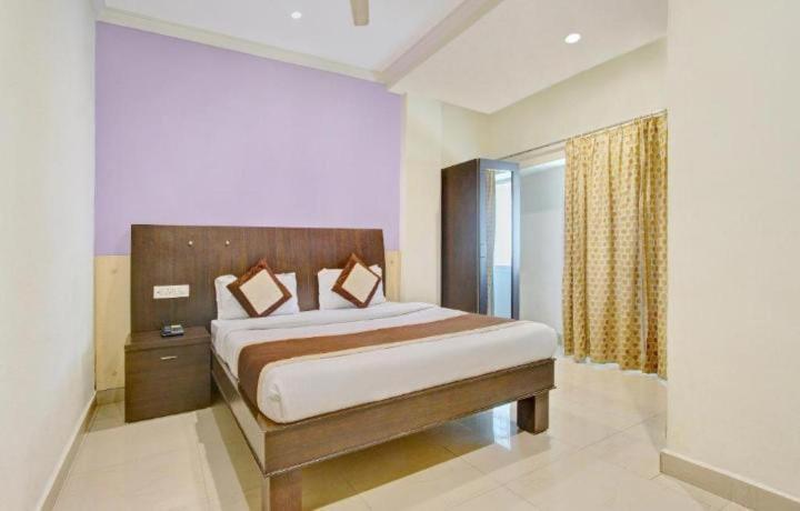 Blossoms Room The Plaza-Luxury Collection- Lakdikapul Hyderabad Exterior foto